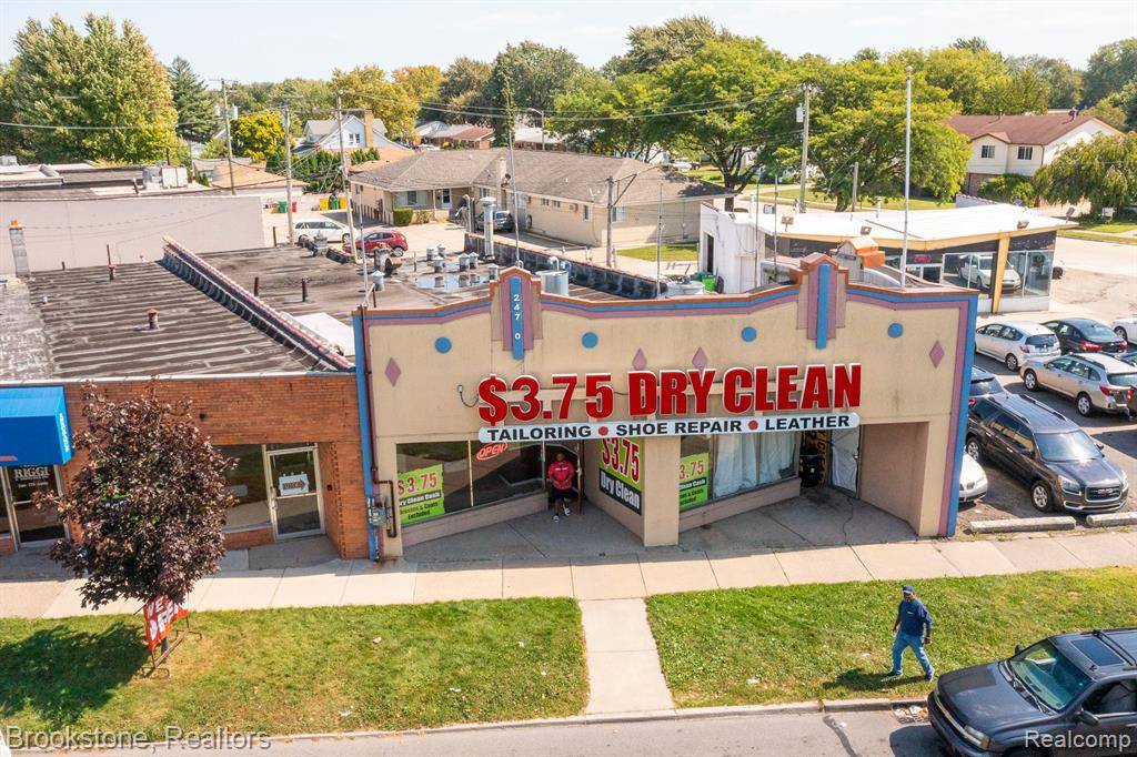 Eastpointe, MI 48021,24730 GRATIOT Avenue