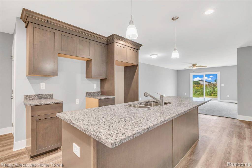 Marine City, MI 48039,303 HIDDEN HARBOR Way