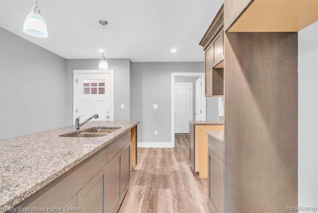Marine City, MI 48039,303 HIDDEN HARBOR Way
