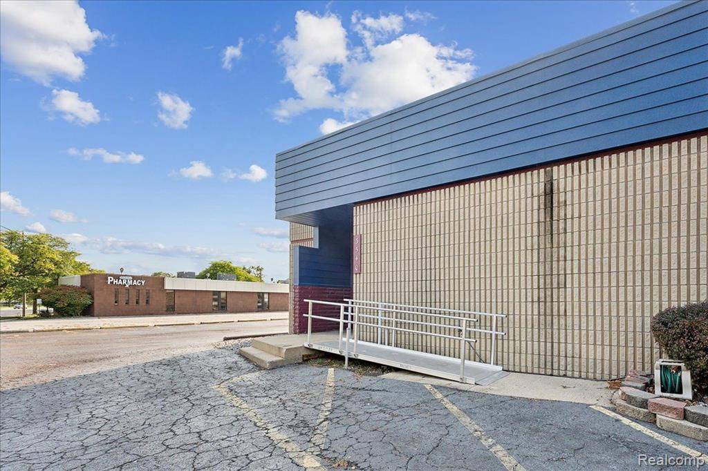 Wyandotte, MI 48192,3540 Biddle Avenue