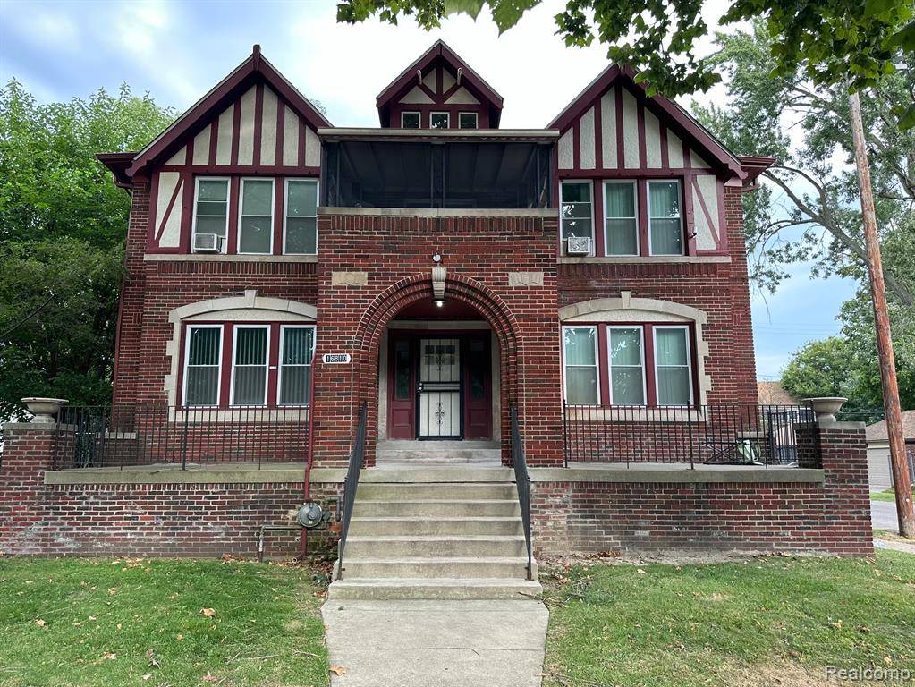 Detroit, MI 48221,16810 BAYLIS Street