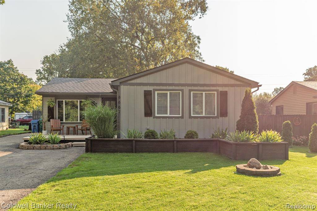 Hamburg Twp, MI 48169,8667 RUSHVIEW Drive