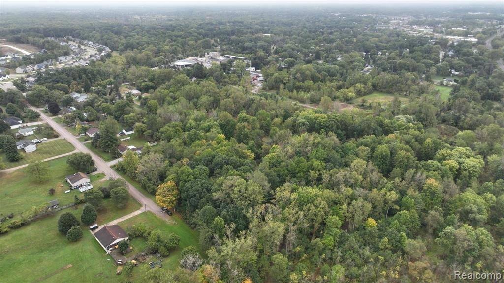Grand Blanc Twp, MI 48439,2 Esson Drive