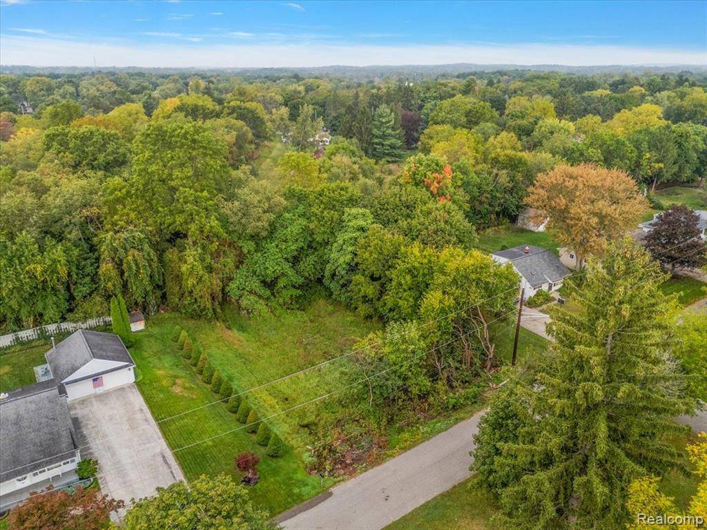 Waterford Twp, MI 48329,000 Waterloo Street