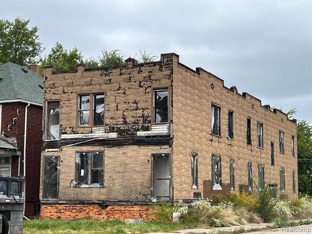 Detroit, MI 48213,5700 TOWNSEND Street