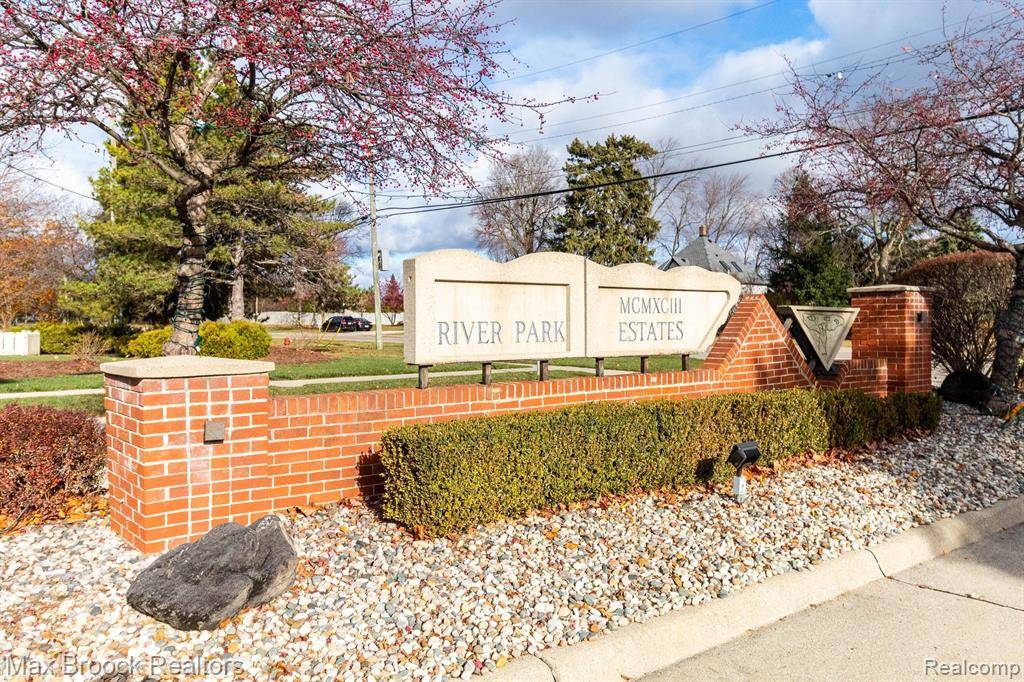 Sterling Heights, MI 48313,14951 PARK VIEW