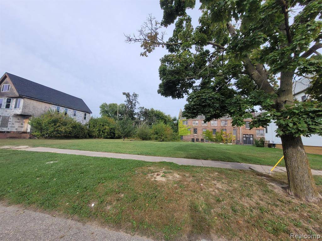 Detroit, MI 48207,1030 HELEN Street