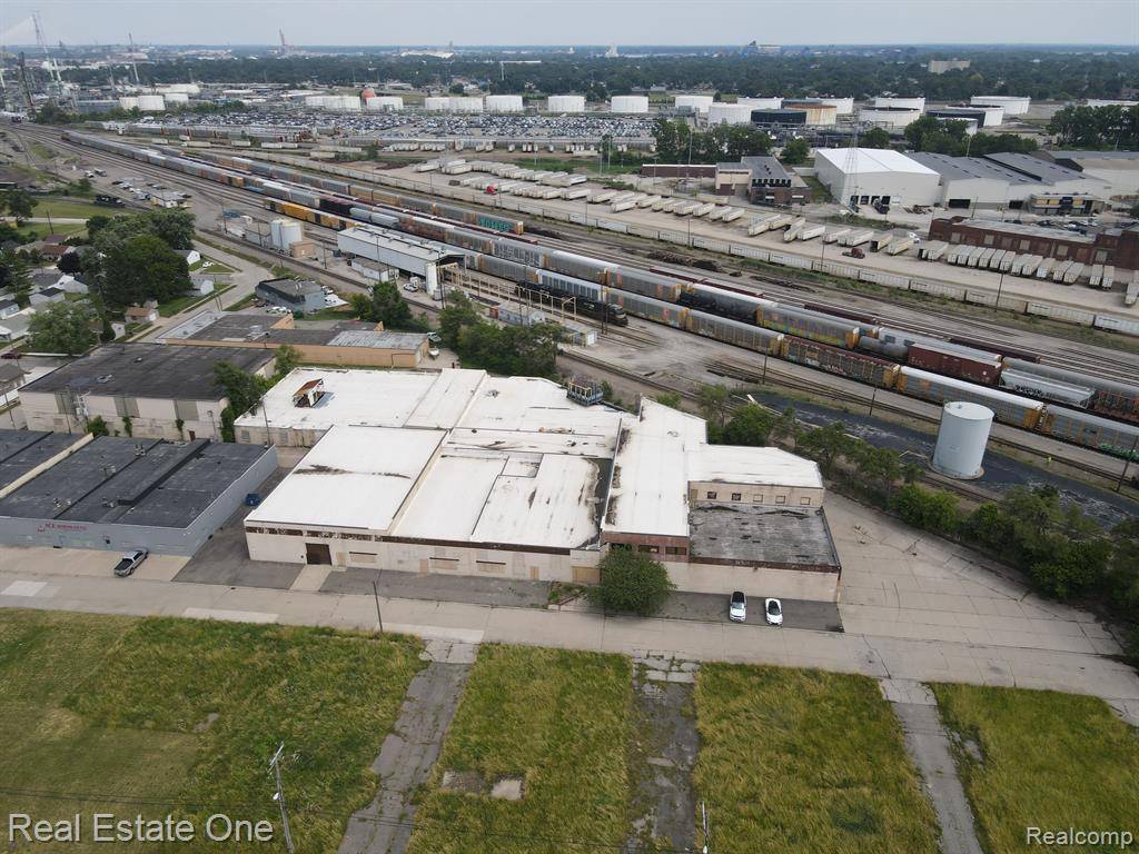 Melvindale, MI 48122,17760 CLARANN Street