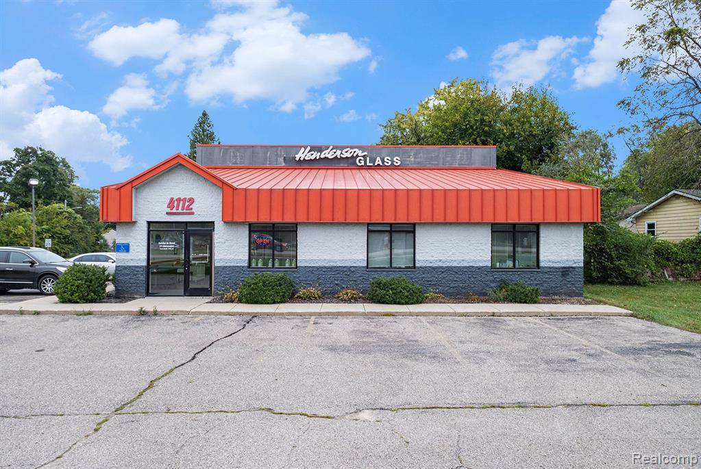 Flint Twp, MI 48532,4112 CORUNNA Road