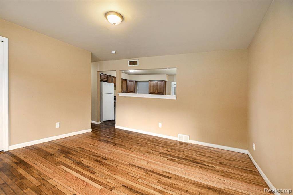 Taylor, MI 48180,15846 HAMPDEN Street