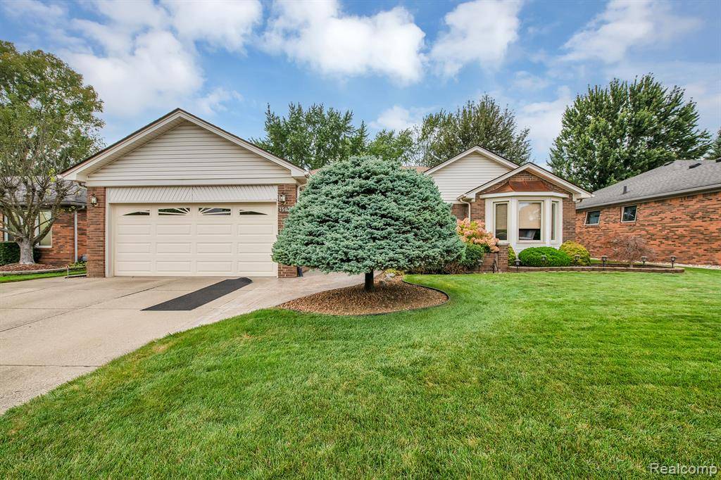 Sterling Heights, MI 48313,15037 RIVENDELL Drive