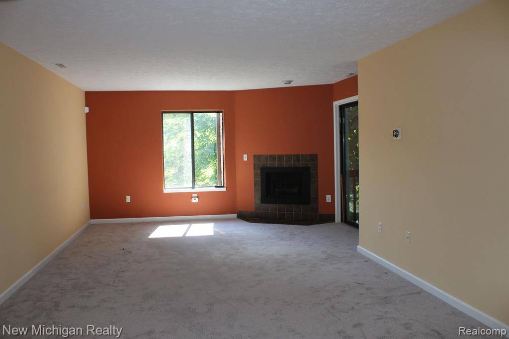 Meridian Twp, MI 48864,1563 W Pond Dr #35