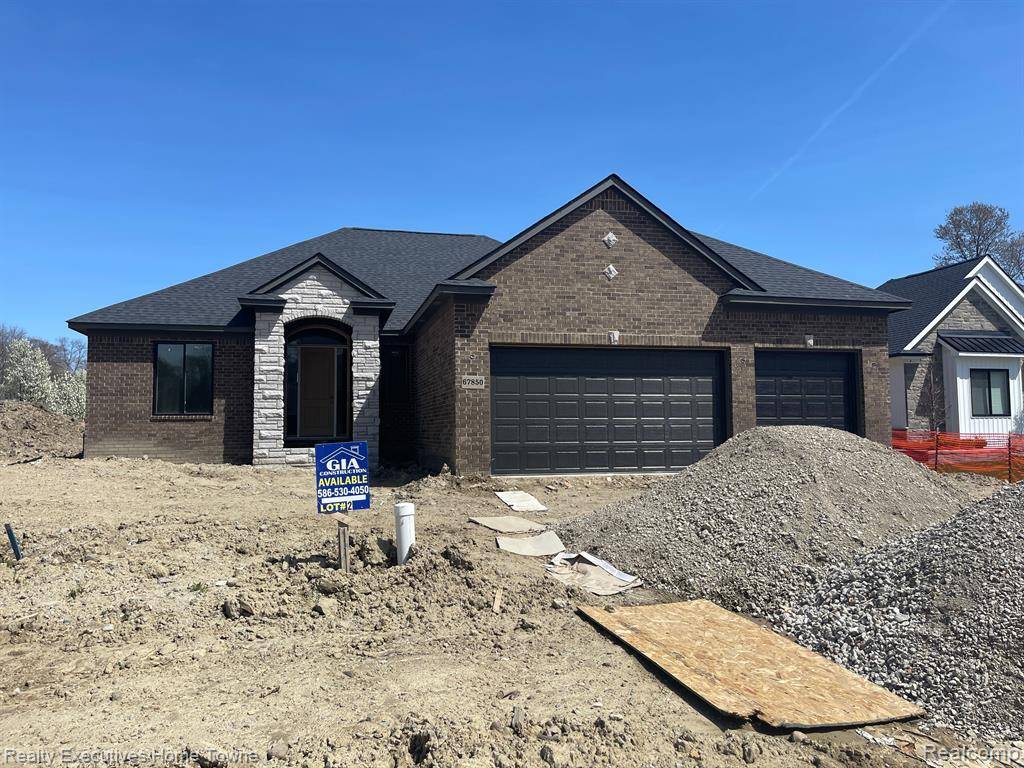 Richmond, MI 48062,67850 MADELINE Street