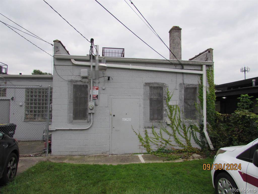 Detroit, MI 48219,19620 W MCNICHOLS Road W