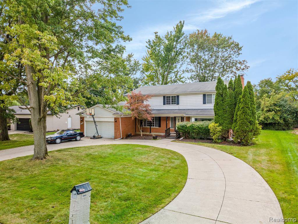 Southfield, MI 48034,22100 CHATSFORD CIRCUIT Street