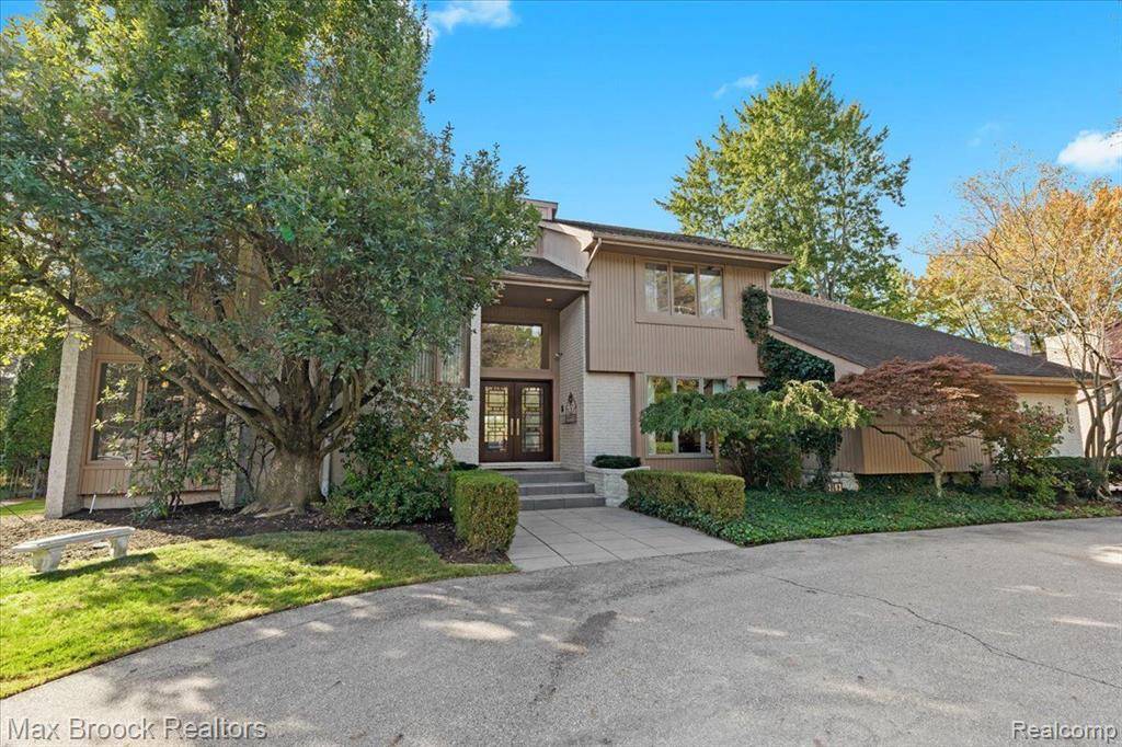 West Bloomfield Twp, MI 48323,3263 SHADYDALE Lane