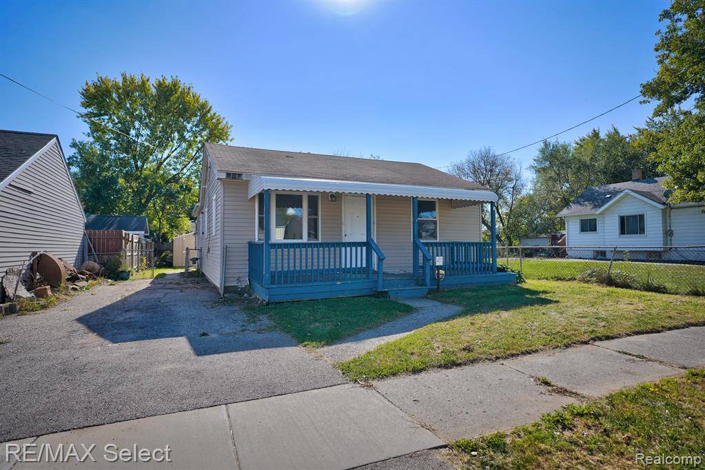 Burton, MI 48529,2064 E PARKWOOD Avenue