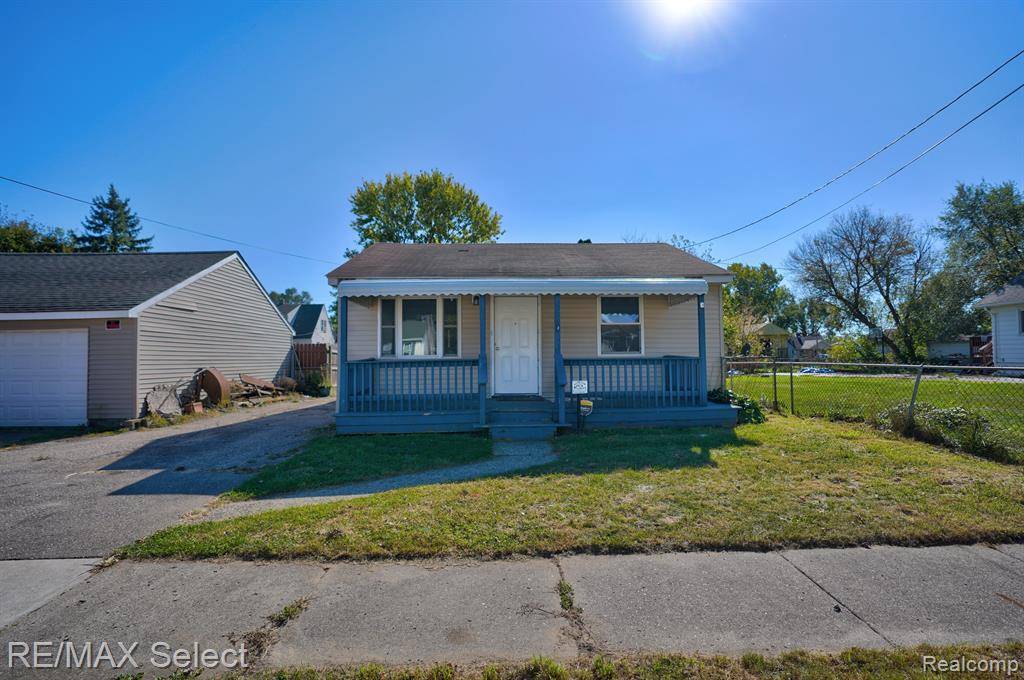 Burton, MI 48529,2064 E PARKWOOD Avenue
