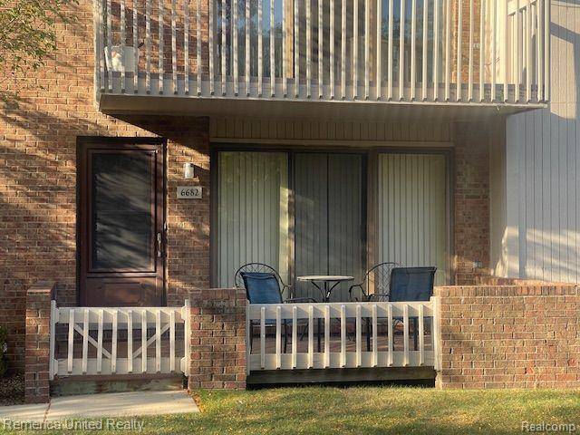 West Bloomfield Twp, MI 48322,6682 S MAPLE LAKES Drive S