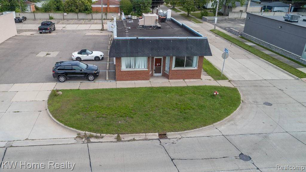 St. Clair Shores, MI 48080,23700 HARPER Avenue