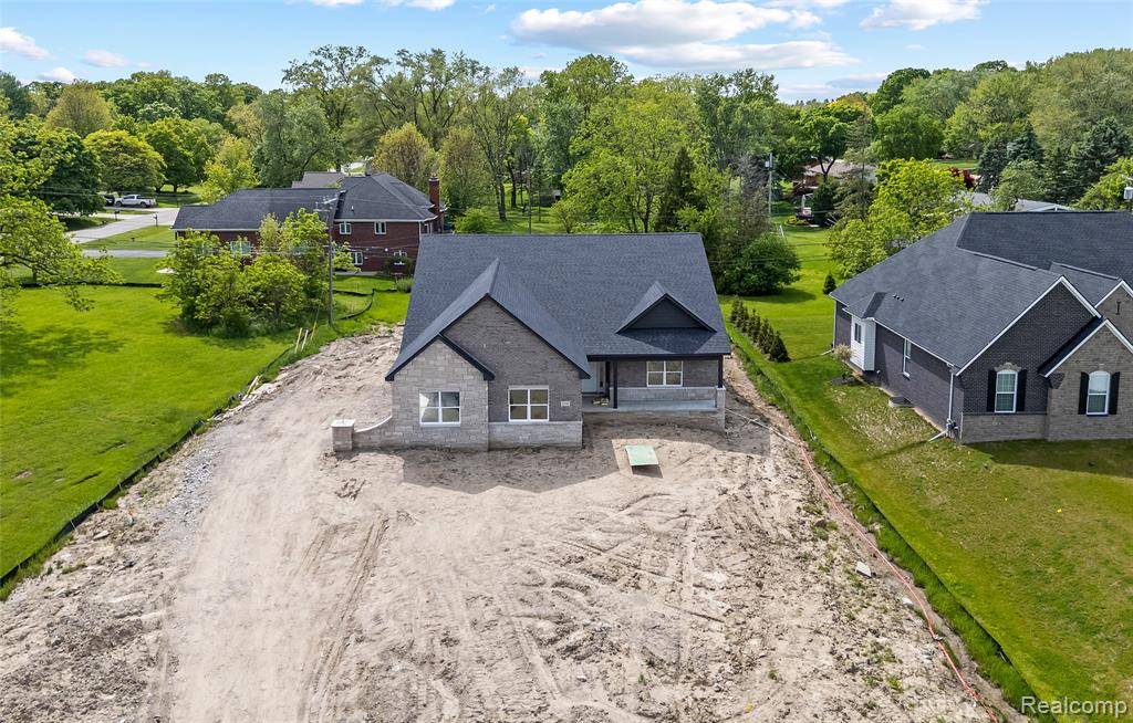 Rochester Hills, MI 48307,2198 S Rochester Rd