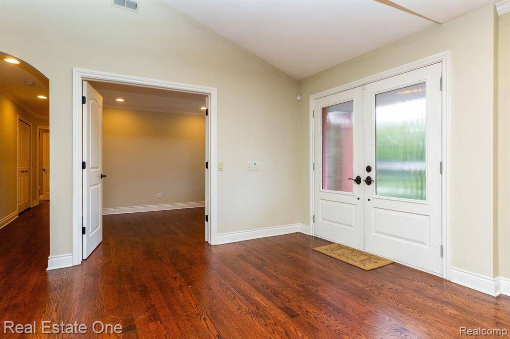 Bloomfield Twp, MI 48302,4345 PINE TREE Trail