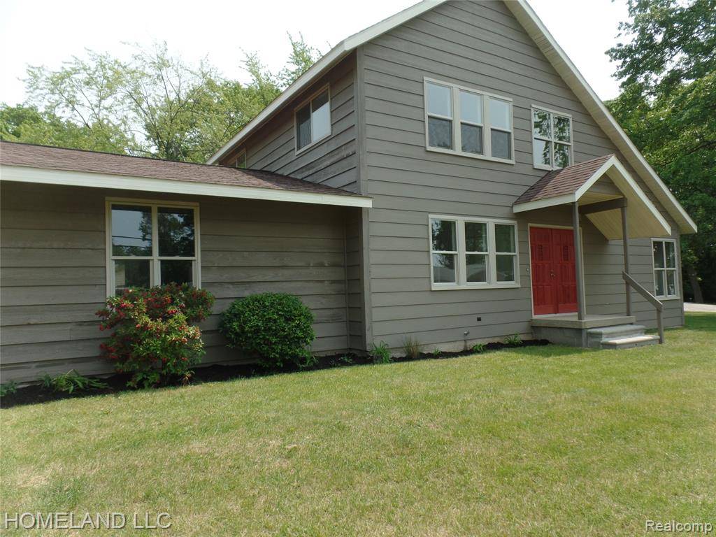Waterford Twp, MI 48328,4572 FOREST Avenue
