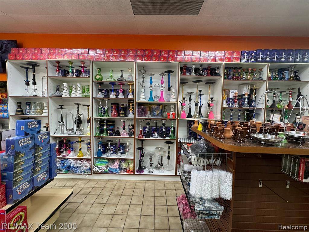 Dearborn, MI 48126,15322 W WARREN Avenue