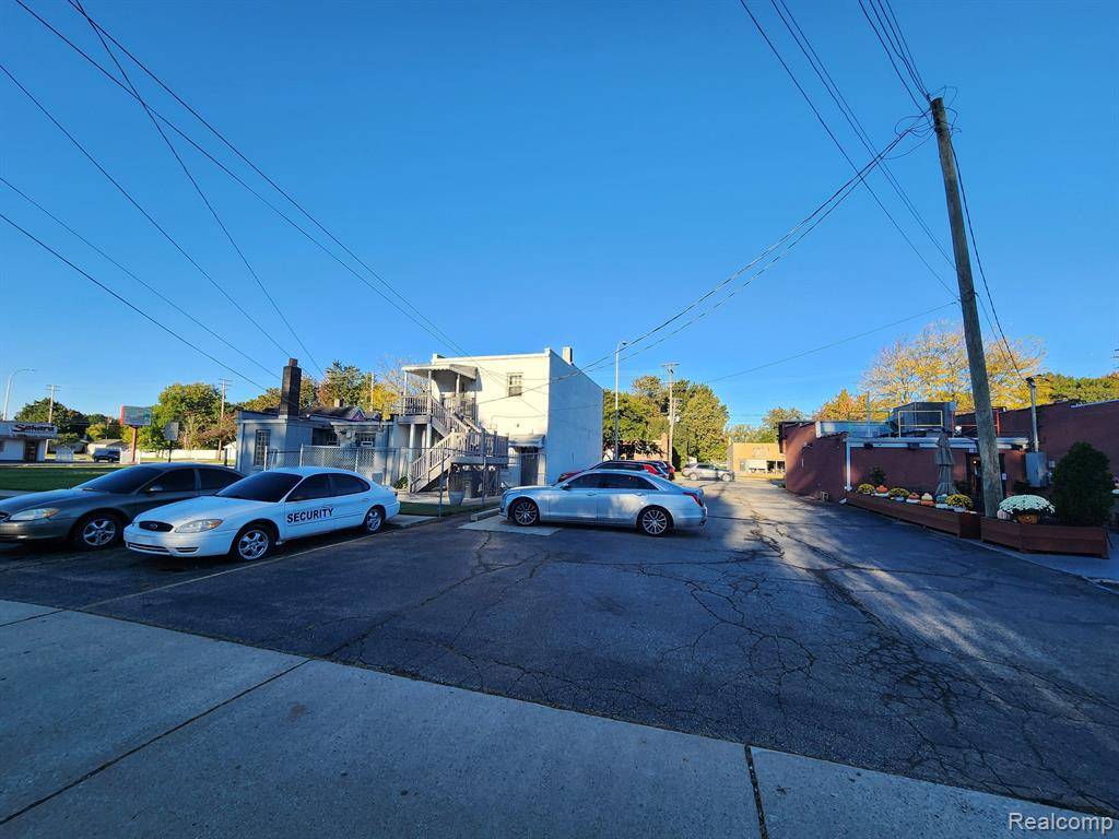 St. Clair Shores, MI 48080,22210 HARPER Avenue