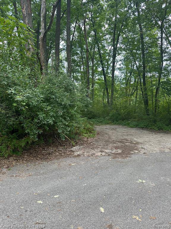 Harrison, MI 48625,933 HAMMOND Drive