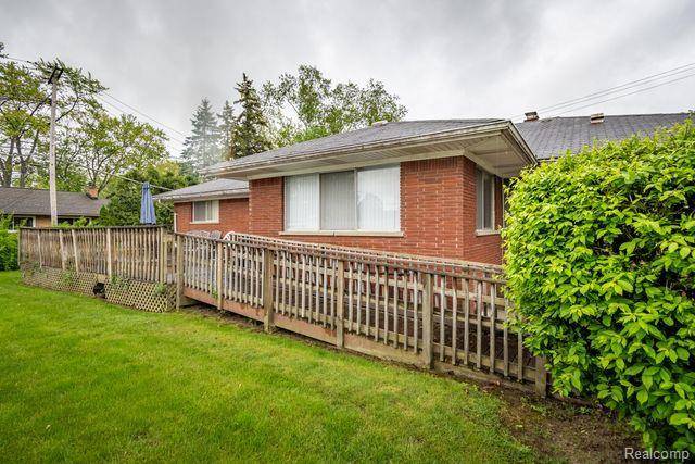Dearborn Heights, MI 48125,25672 AVONDALE Street