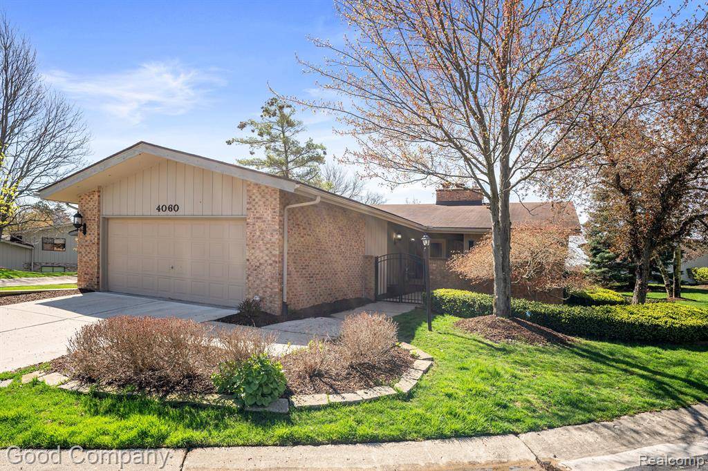 Bloomfield Hills, MI 48302,4060 AUGUSTA Court