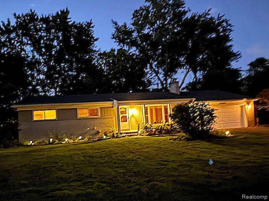 Farmington Hills, MI 48334,28164 KENDALLWOOD Drive