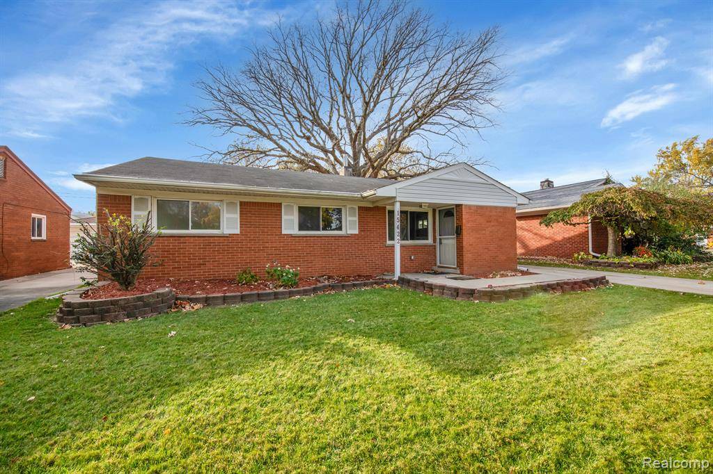 Southgate, MI 48195,15422 HELEN Street
