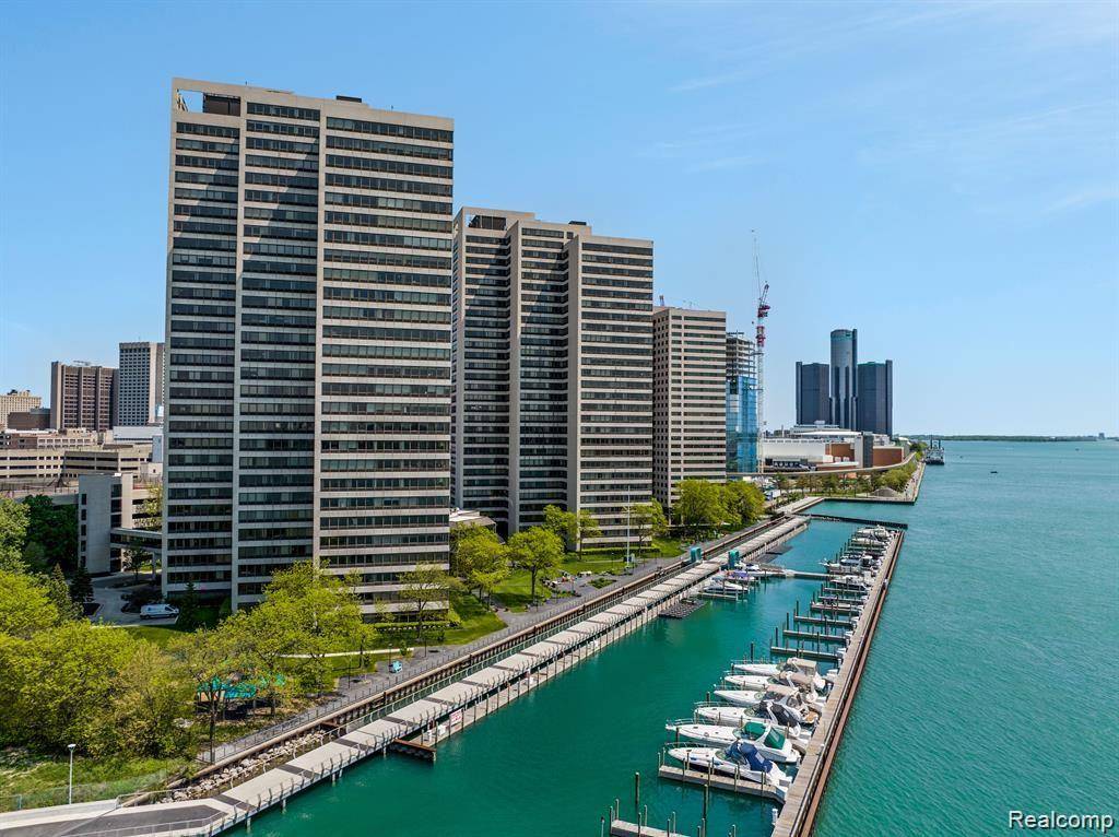 Detroit, MI 48226,1001 W JEFFERSON Avenue 2E
