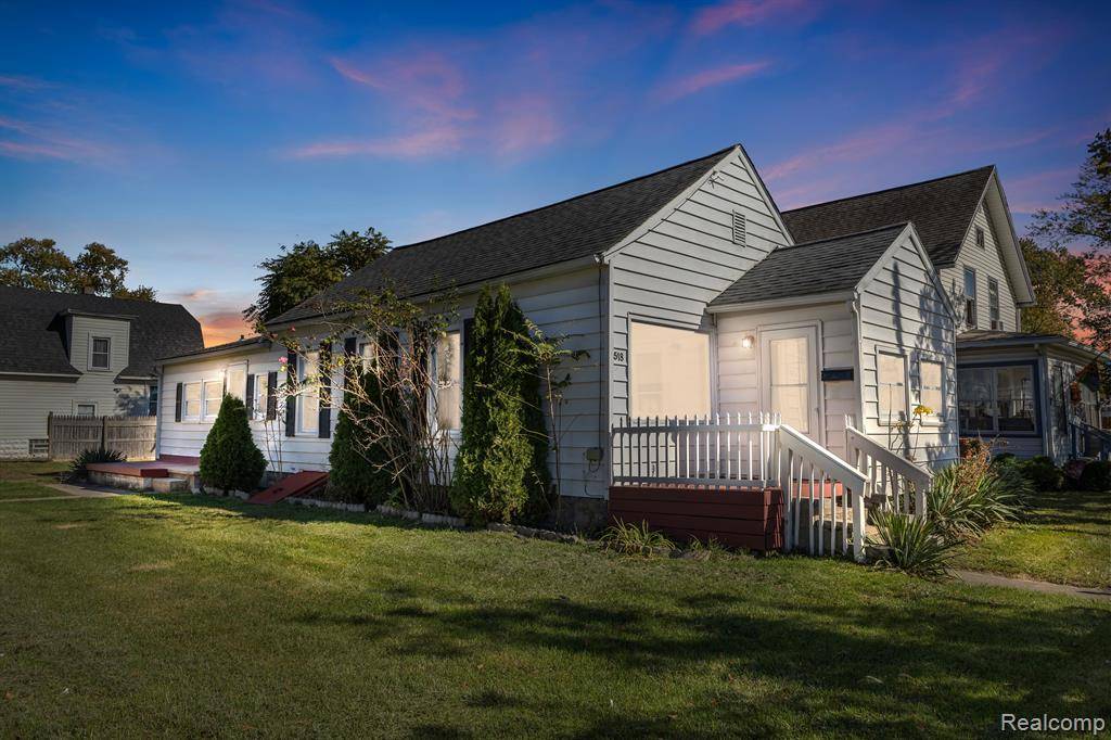Monroe, MI 48161,518 W 8TH Street