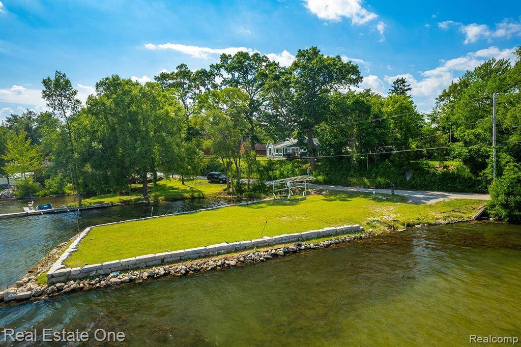 Highland Twp, MI 48356,2300 JACKSON Boulevard