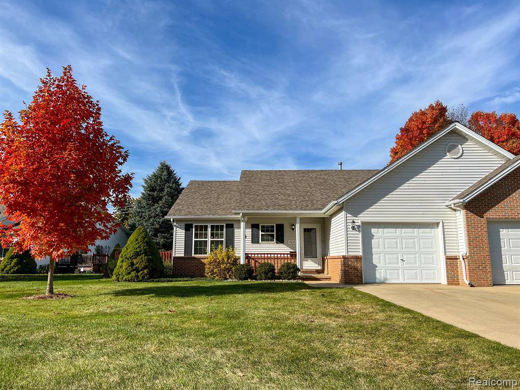Almont Vlg, MI 48003,7835 E RIDGE Drive