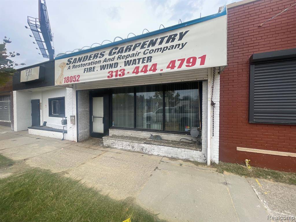 Detroit, MI 48235,18052 JAMES COUZENS Freeway