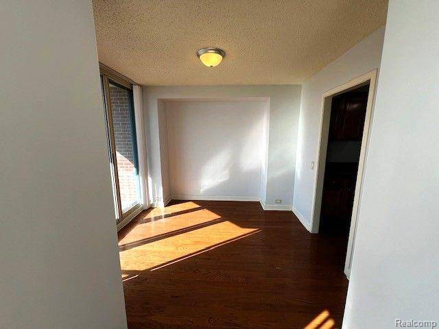 Detroit, MI 48207,3320 SPINNAKER Lane 29/6F