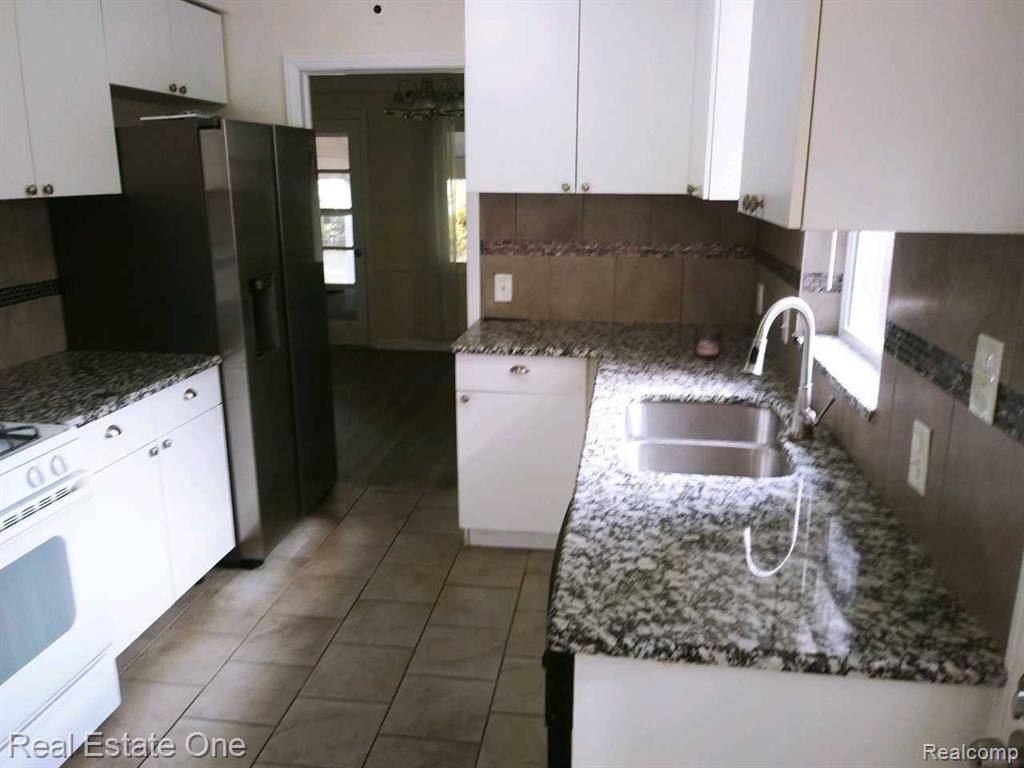 Dearborn, MI 48128,1620 DACOSTA Street