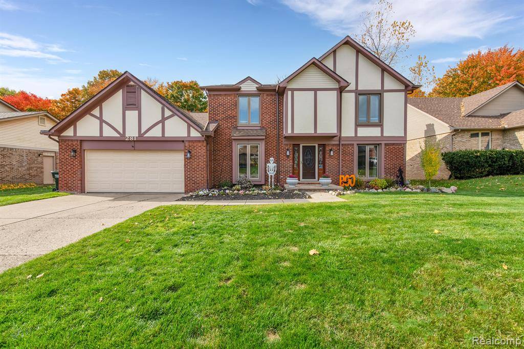 Rochester Hills, MI 48309,281 ROSE BRIER Drive