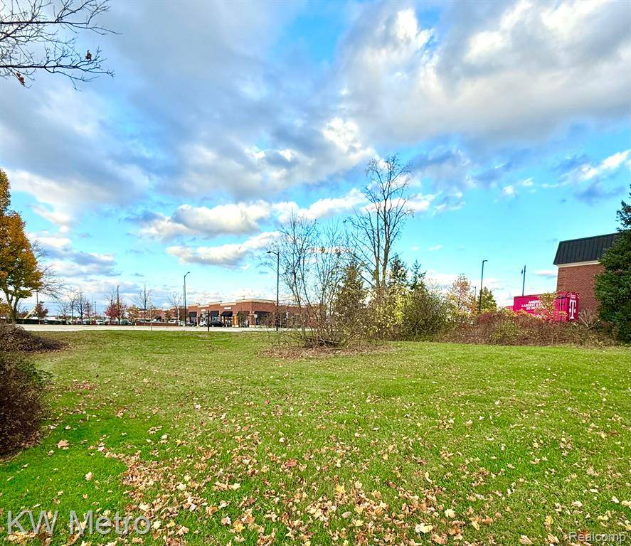 Novi, MI 48375,Lot 12,13 Novi Rd