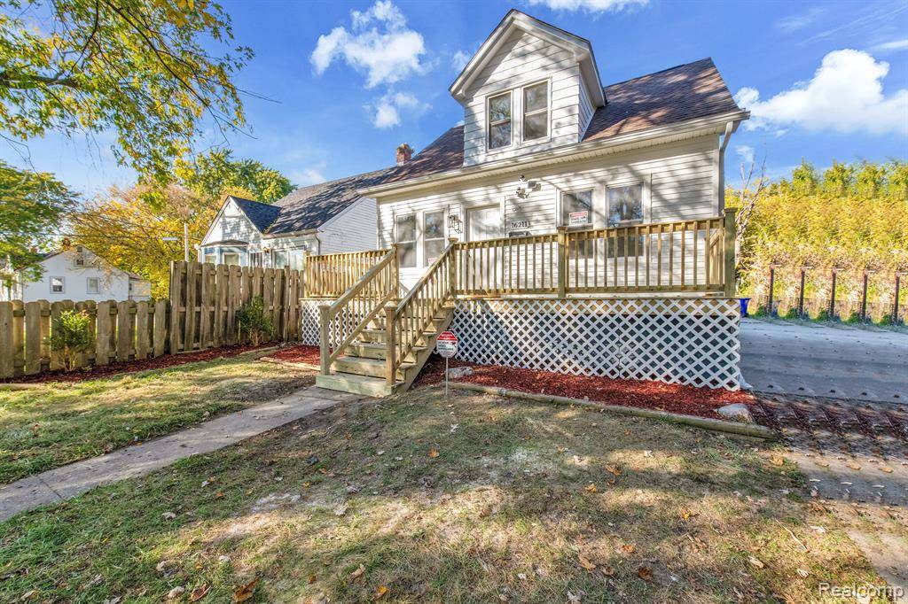 Detroit, MI 48205,16211 MADDELEIN Street