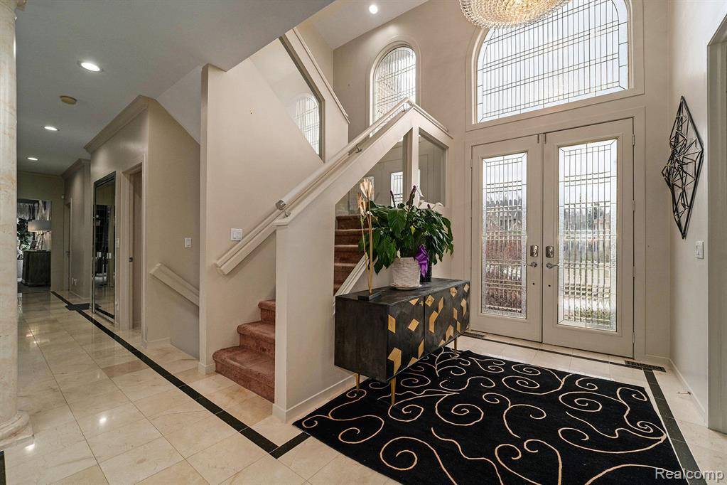 West Bloomfield Twp, MI 48322,6286 BRANFORD Drive
