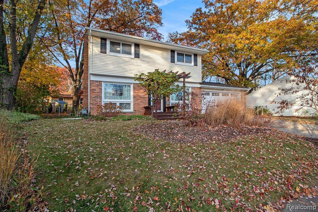 Ann Arbor, MI 48103,1169 Wendy Court