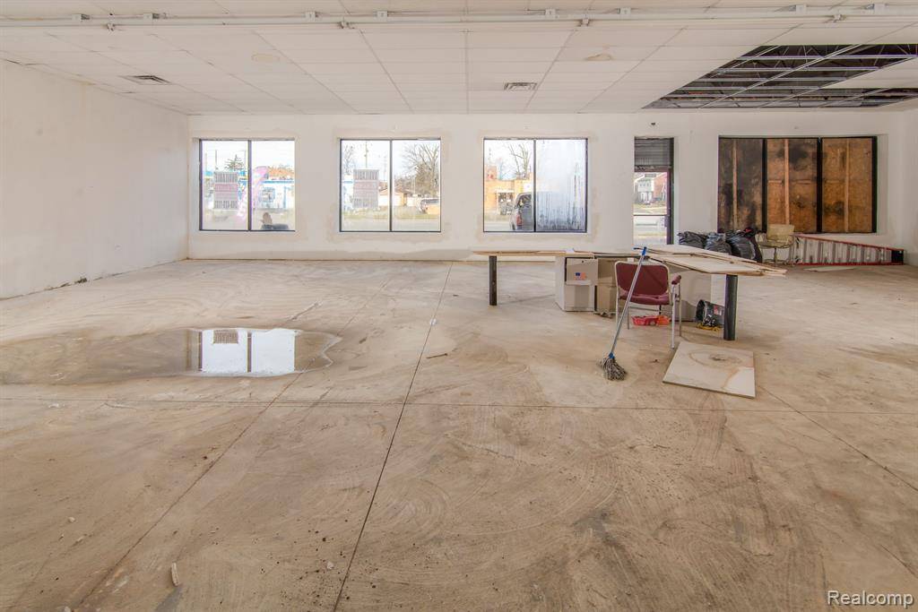 Detroit, MI 48235,14501 W MCNICHOLS Road