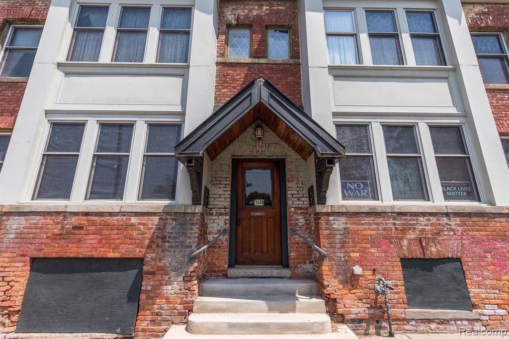 Detroit, MI 48226,1450 6th package