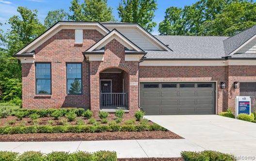 Shelby Twp, MI 48315,55602 OAK POINTE Drive
