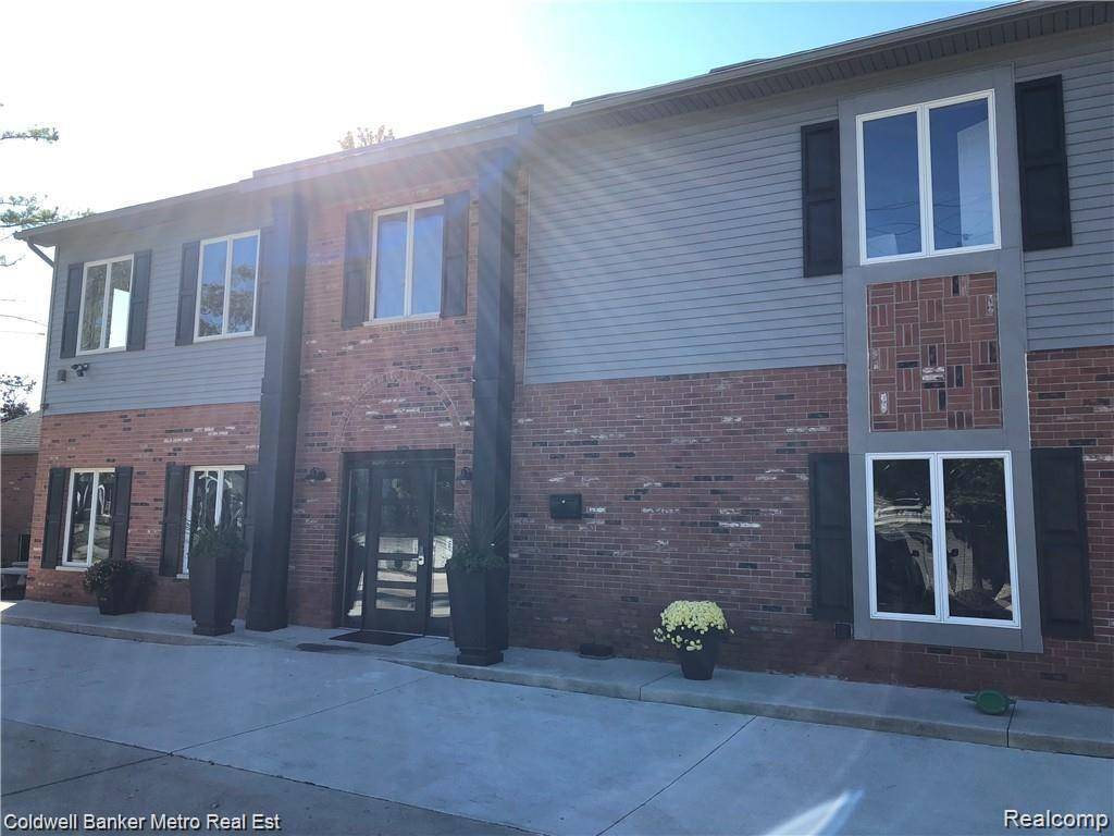 Waterford Twp, MI 48328,1362 W HURON Street A